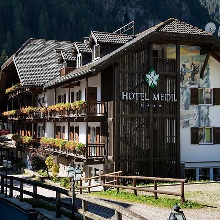 Hotel Medil Campitello di Fassa Zewnętrze zdjęcie