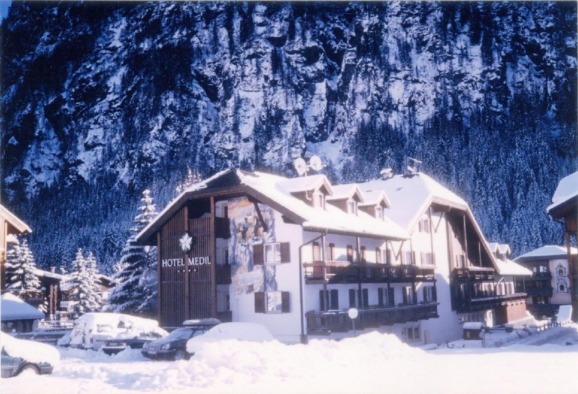 Hotel Medil Campitello di Fassa Zewnętrze zdjęcie